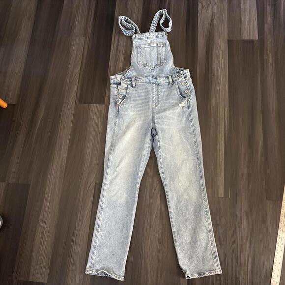 Old Navy Overalls Women 6 Light Wash Denim Bib Skinny Hip Zip Carpenter Festival - Picture 2 of 9